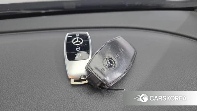 Mercedes-Benz E-Class W213 id 4785598 из Кореи 7