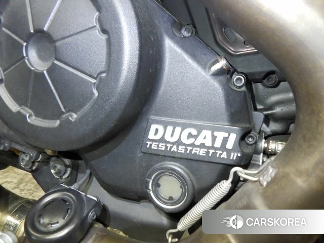 Проданный Ducati DIAVEL CARBON id 4199300 из Японии, фото 7