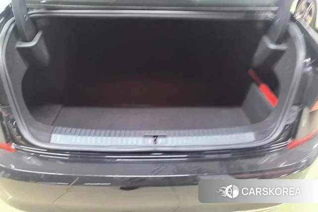 Volkswagen Passat id 4208079 из Китая 7