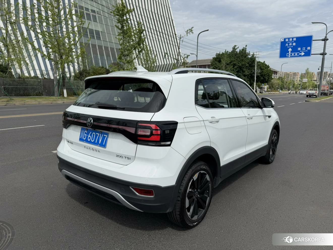 Volkswagen Exploring the shadow id 4441036 из Китая 7