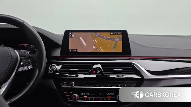 BMW 5 Series (G30) id 3530690 из Кореи 7