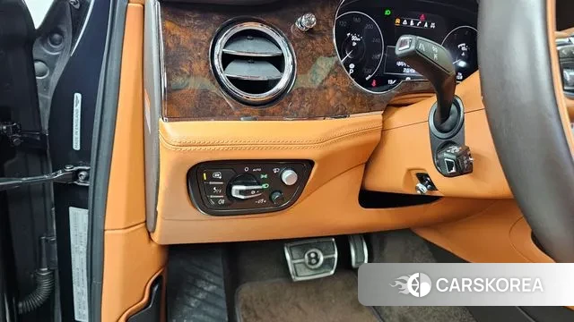 Bentley Bentayga id 3513786 из Кореи 7