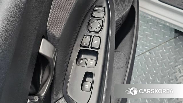 Hyundai Veloster (JS) id 4872858 из Кореи 7