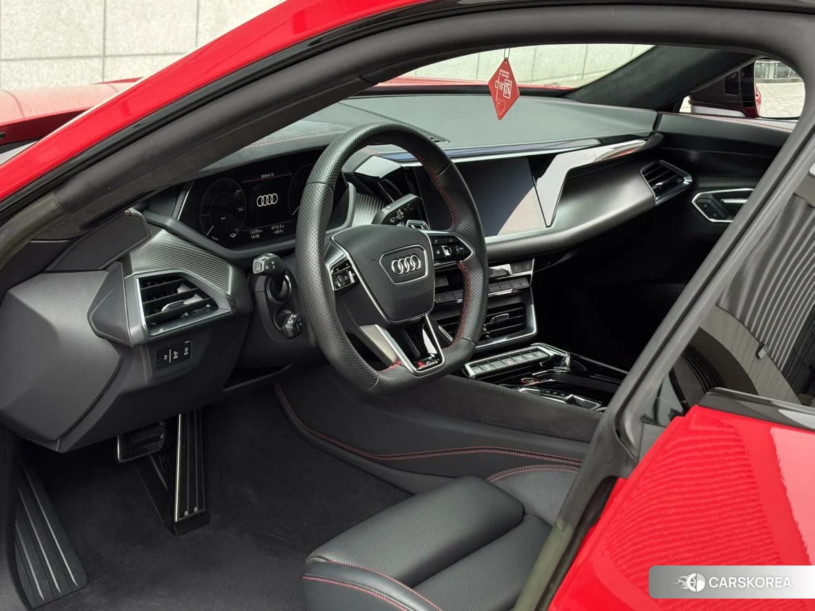 Audi e-tron GT id 4455727 из Китая 7