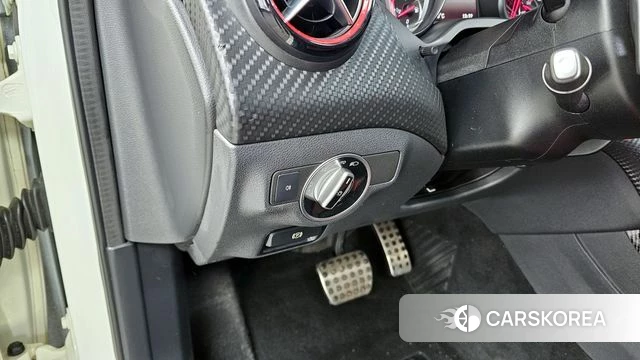 Mercedes-Benz A-Class W176 id 4180716 из Кореи 7