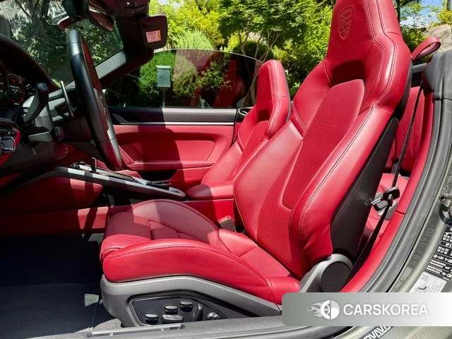 Porsche 911(992) id 4513152 из Кореи 7