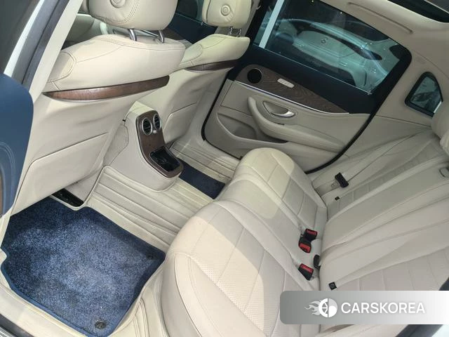 Mercedes-Benz E-class id 4264852 из Китая 7