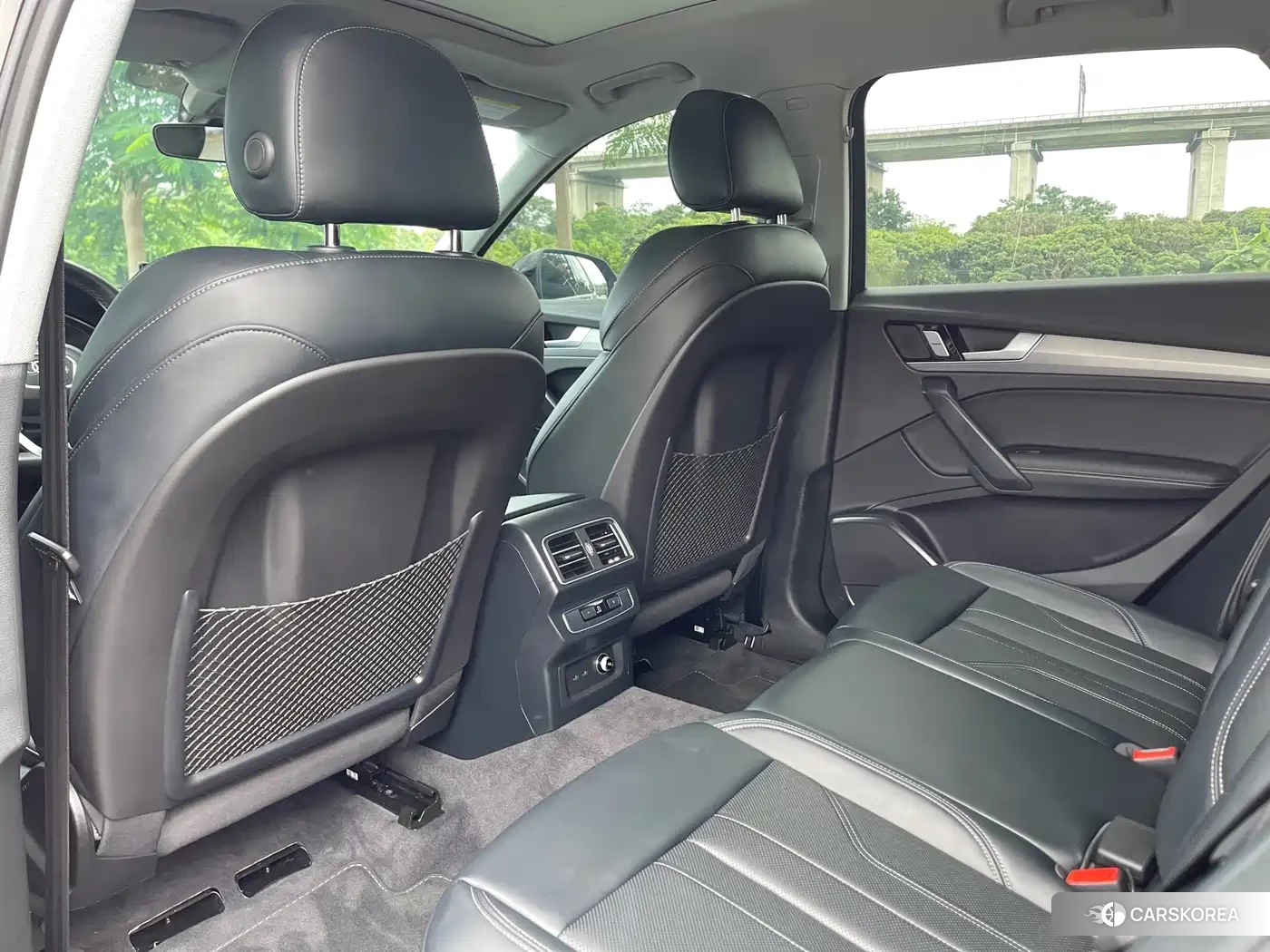 Audi Q5L id 4589235 из Китая 7