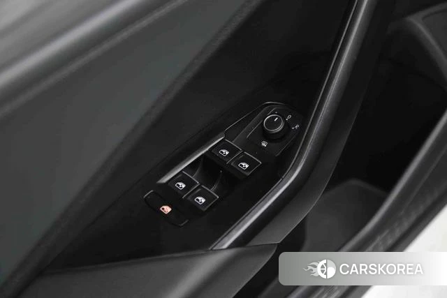 Volkswagen Sagitar id 3919566 из Китая 7