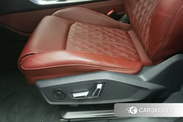 Audi A7L id 4272722 из Китая 7