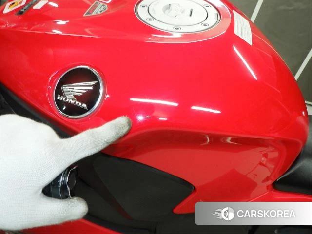 Проданный Honda CBR1000RR ABS id 3994928 из Японии, фото 7