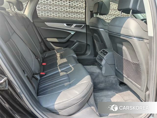 Audi A6L id 4328587 из Китая 7