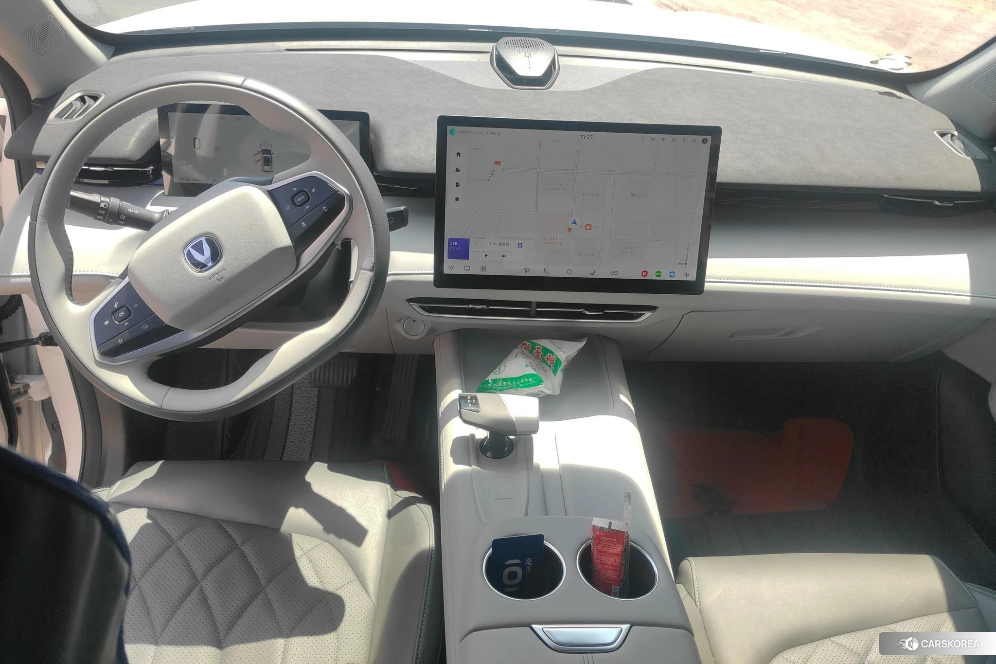 Chang'an UNI-Z PHEV id 4439914 из Китая 7