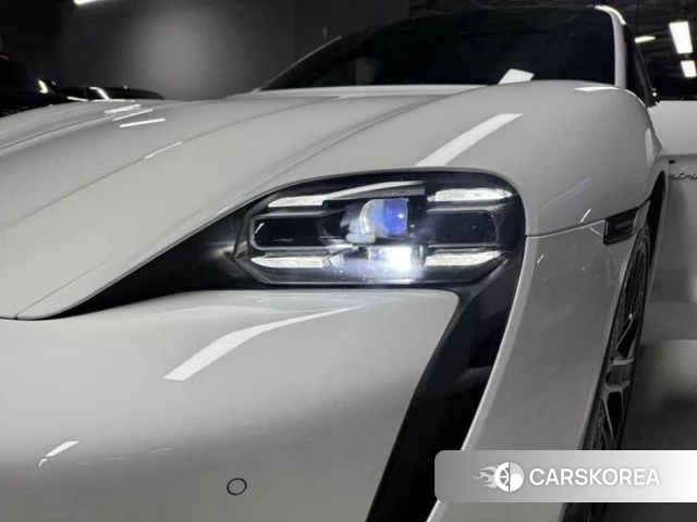 Porsche Taycan id 3934939 из Кореи 7