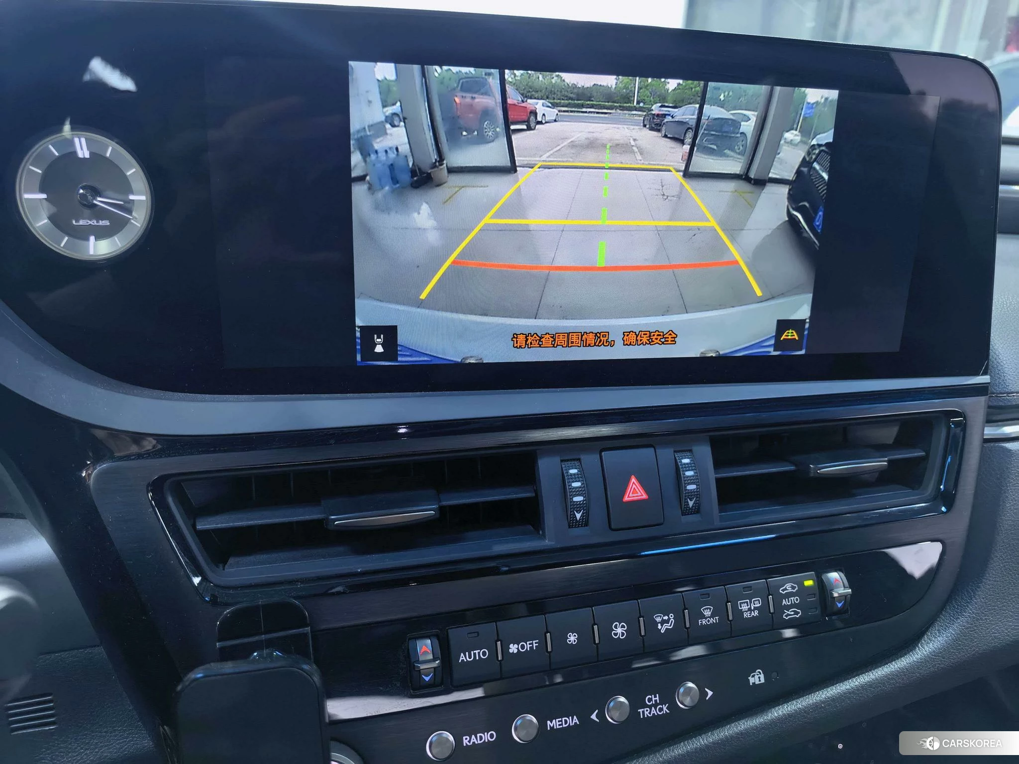 Lexus ES id 4452551 из Китая 7