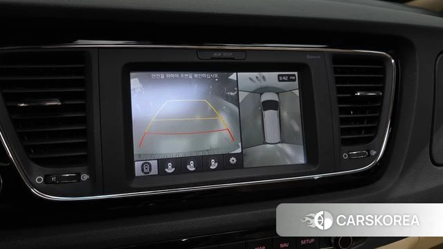 Kia All New Carnival id 4543719 из Кореи 7
