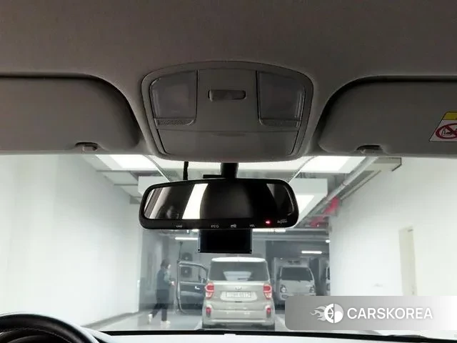 Kia Stonic id 3476692 из Кореи 7