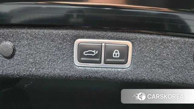 Hyundai Grandeur Hybrid (GN7) id 4281446 из Кореи 7