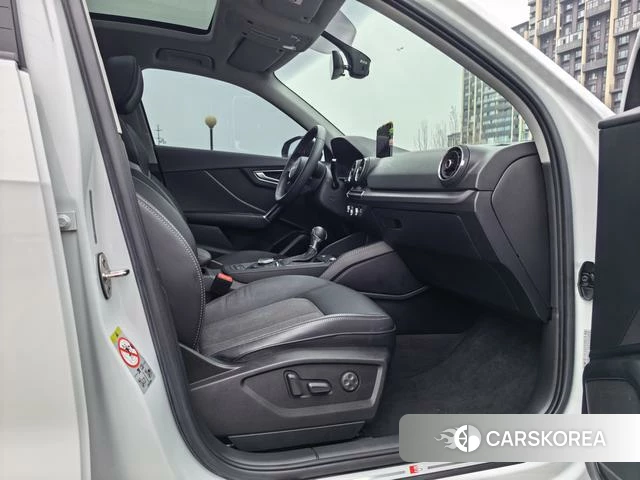Audi Q2L id 4241877 из Китая 7