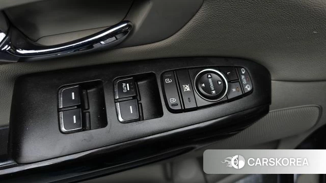 Kia The New Carnival id 4944347 из Кореи 7