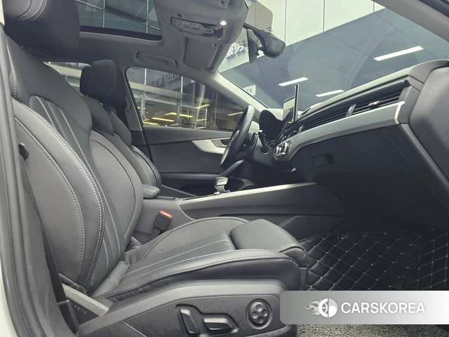 Audi A4L id 4275932 из Китая 7