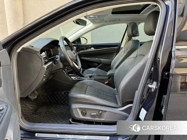 Volkswagen Passat id 4276152 из Китая 7