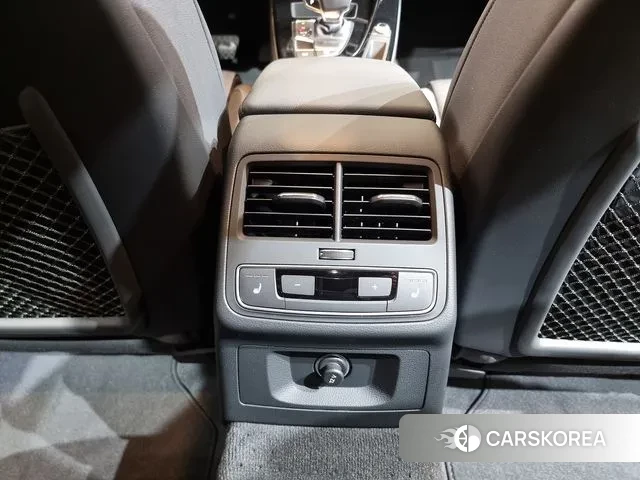 Audi A4 (B9) id 3499183 из Кореи 7