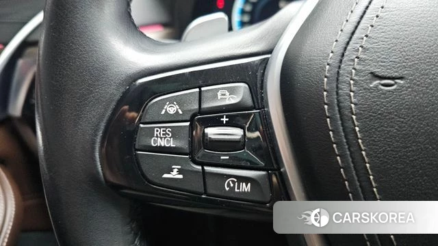 BMW 5 Series (G30) id 4530458 из Кореи 7