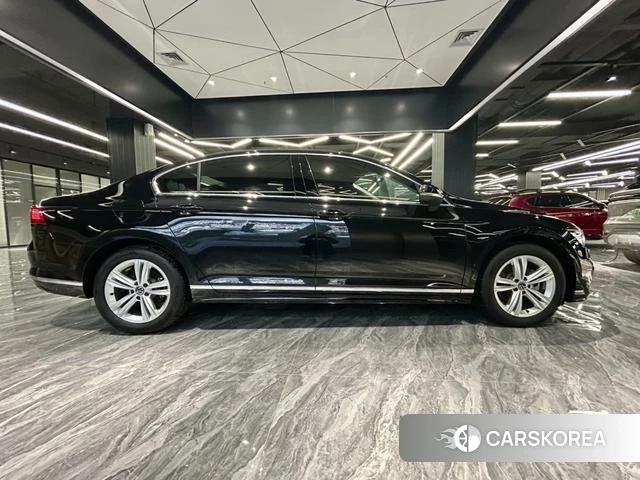 Volkswagen Magotan id 4190370 из Китая 7