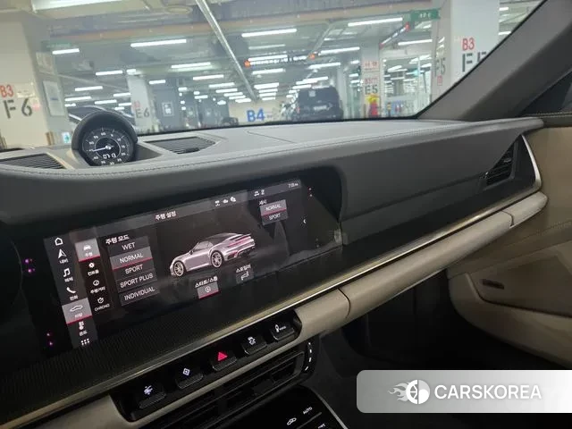 Porsche 911(992) id 3186961 из Кореи 7