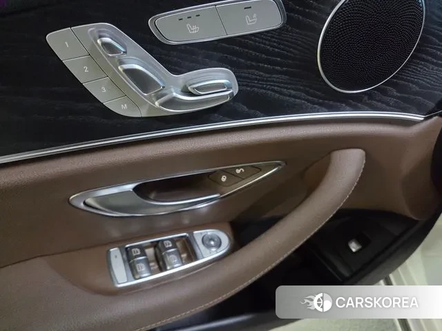 Mercedes-Benz E-Class W213 id 3291904 из Кореи 7
