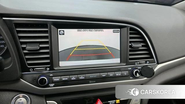 Hyundai Avante AD id 3814383 из Кореи 7