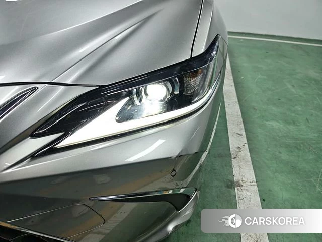 Lexus ES id 4276676 из Китая 7