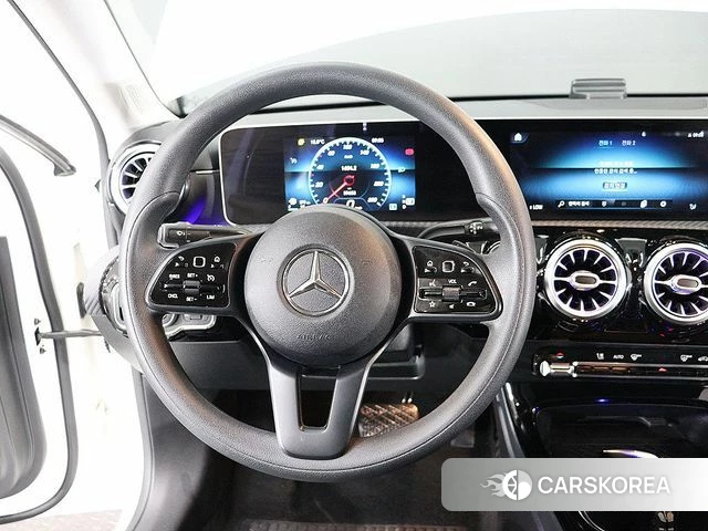 Mercedes-Benz A-Class W177 id 4325097 из Кореи 7