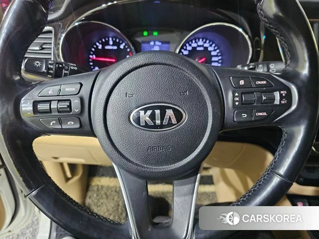 Kia The New Carnival id 4225146 из Кореи 7