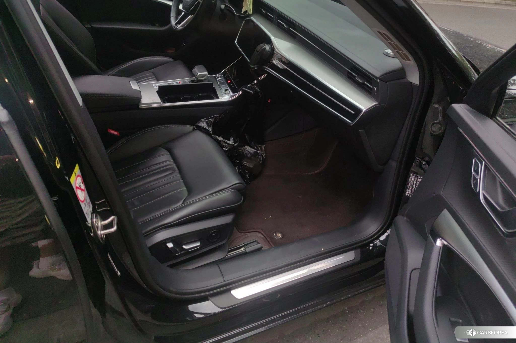 Audi A6L id 4454047 из Китая 7