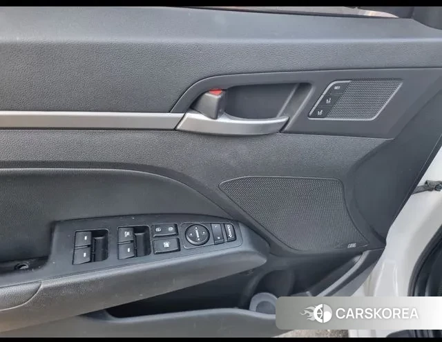 Hyundai Avante AD id 3460149 из Кореи 7