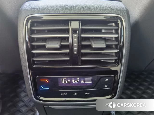 Volkswagen Magotan id 3913944 из Китая 7