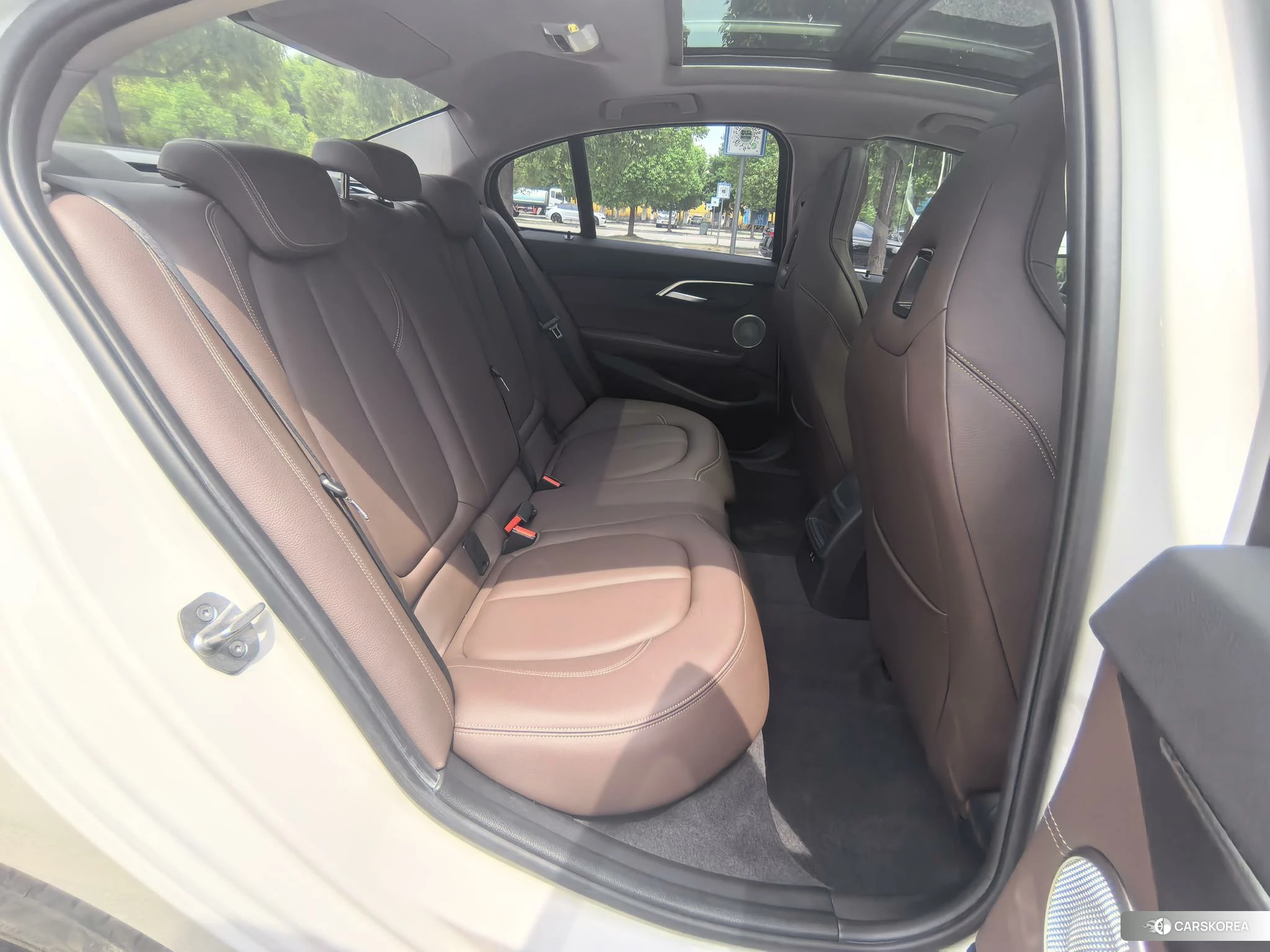 BMW 1 series id 4467829 из Китая 7