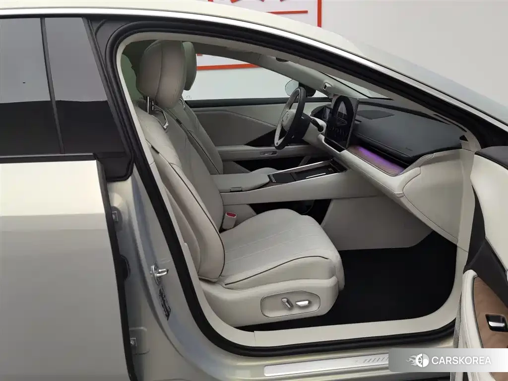Toyota Platinum Wisdom 7 id 4565148 из Китая 7