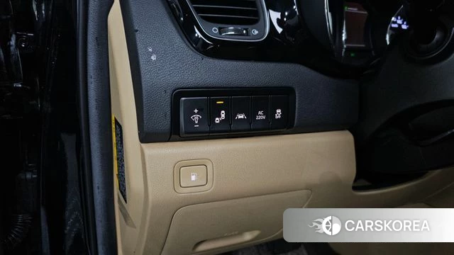Kia The New Carnival id 4530234 из Кореи 7