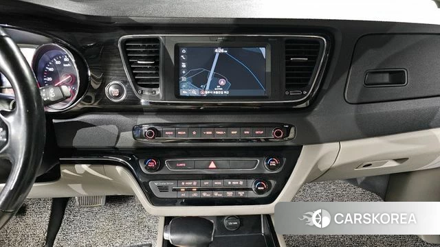 Kia The New Carnival id 3853702 из Кореи 7