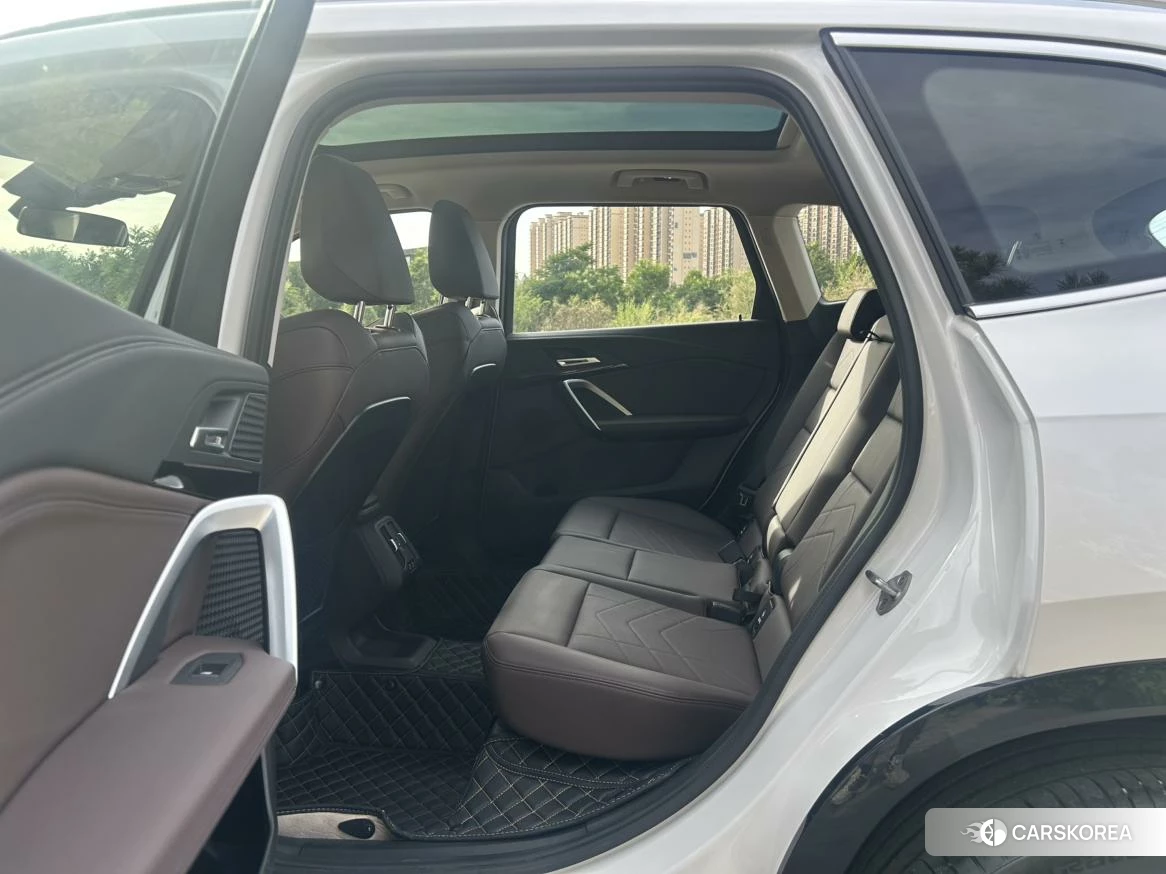 BMW X1 id 4473629 из Китая 7