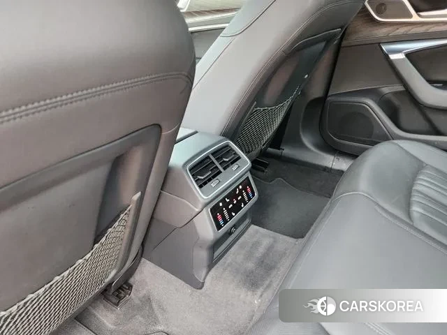 Audi A6 (C8) id 3469219 из Кореи 7