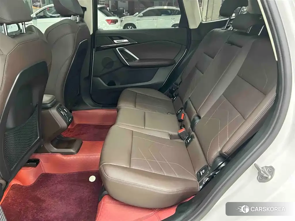 BMW X1 id 4628967 из Китая 7