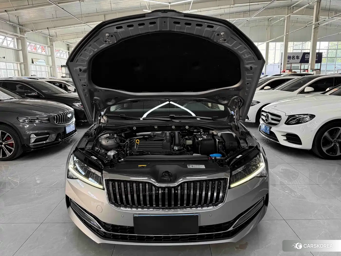 Skoda Superb id 4649295 из Китая 7