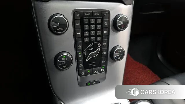 Volvo V40 Cross-Country id 3736915 из Кореи 7