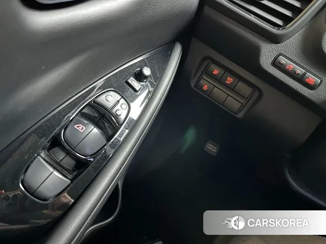 Nissan Leaf (ZE1) id 3444564 из Кореи 7