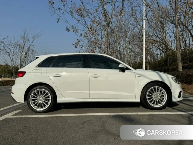 Audi A3 id 4254538 из Китая 7