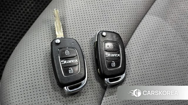 Hyundai The New Grand Starex id 4310803 из Кореи 7